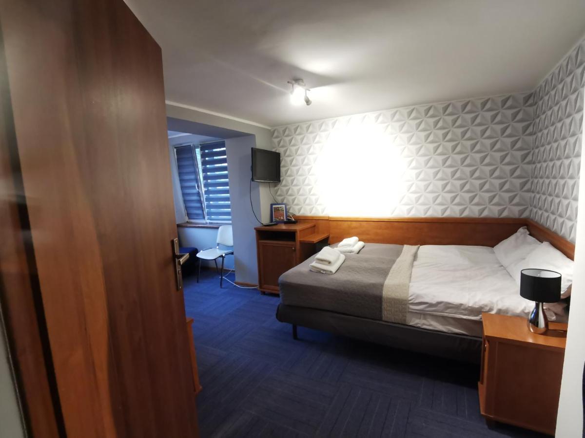 Hotel Polaris Krynica Morska Extérieur photo