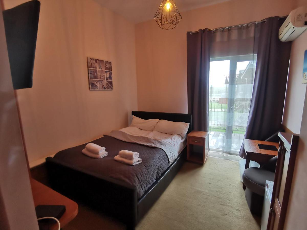 Hotel Polaris Krynica Morska Extérieur photo