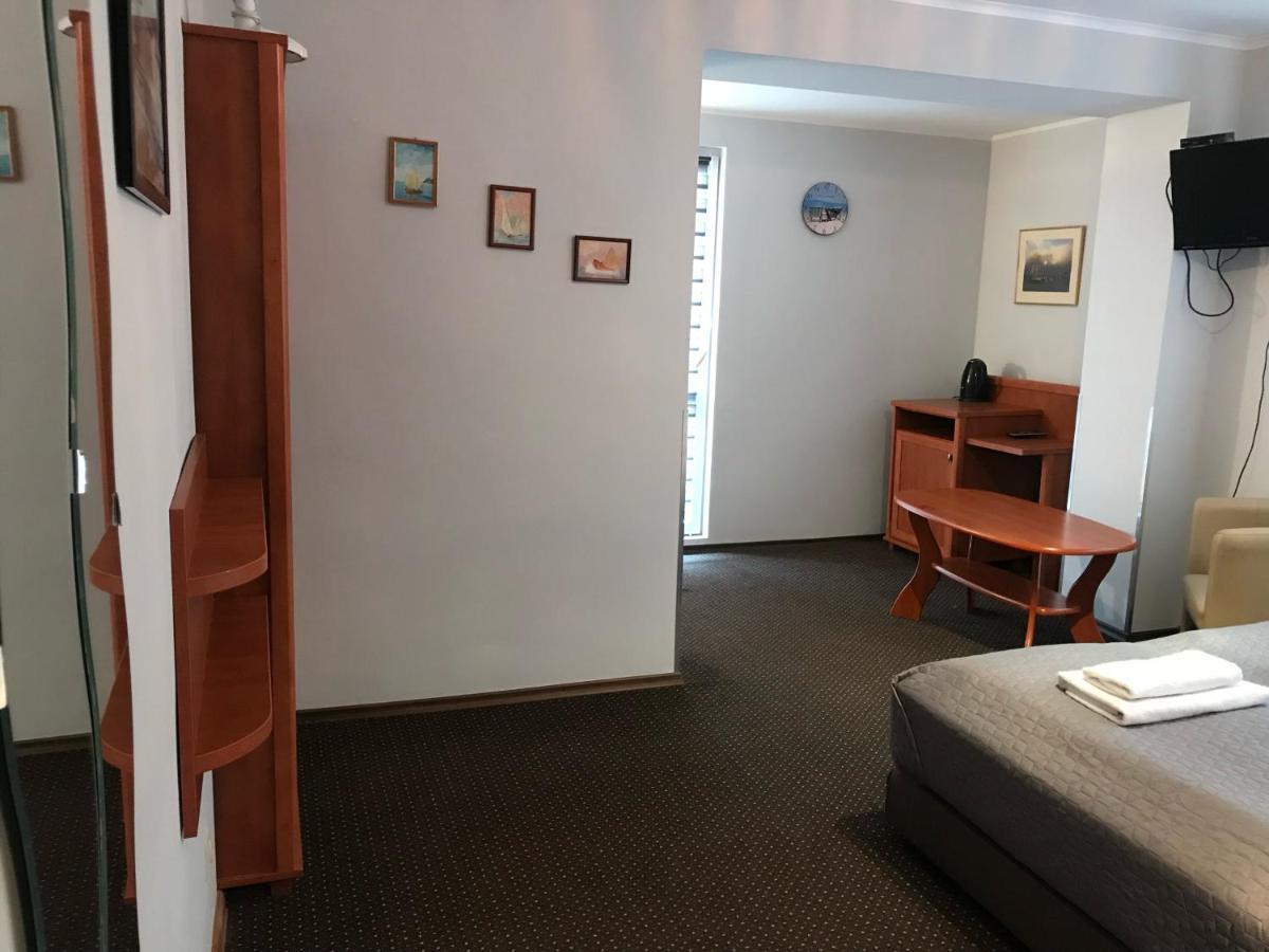 Hotel Polaris Krynica Morska Extérieur photo